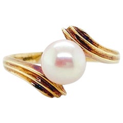 Pearl Bypass Solitaire Ring, 14K Yellow Gold, Vintage Estate Ring Circa 1960
