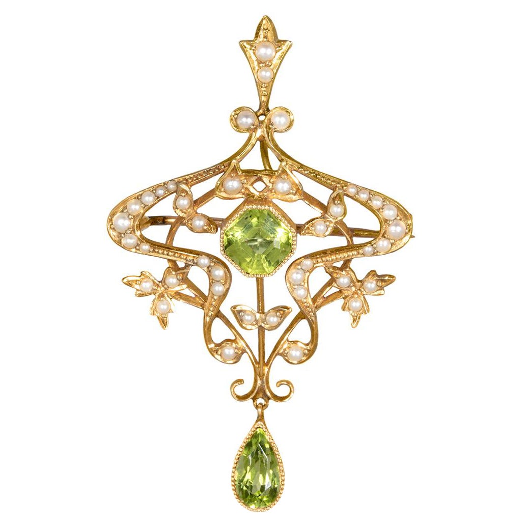 Vintage 15ct Yellow Gold Peridot and Seed Pearl Pendant/Brooch