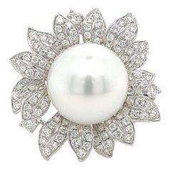 18K White Gold White Pearl Ring with Diamonds