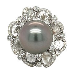 18 Karat Weißgold Schwarzer Perlenring mit Diamanten
