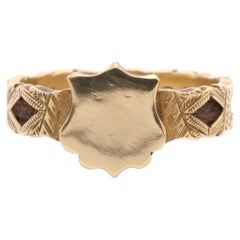 Bague de deuil victorienne ancienne en or jaune 18 carats gravée en forme de bouclier