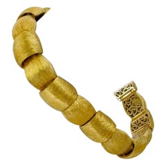 18 KaratYellow Gold Ladies Textured Fancy Link Bracelet Italy 