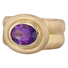 Anello solitario con ametista ovale da 1,50 carati, spazzolato in oro giallo 18 carati, misura Ming Ming 6,25
