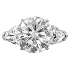 GIA Certified 3.01 Carat Round Cut Diamond Platinum Ring with Pear cut Diamond