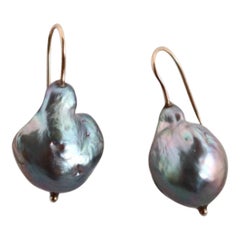 Baroque pearl earrings