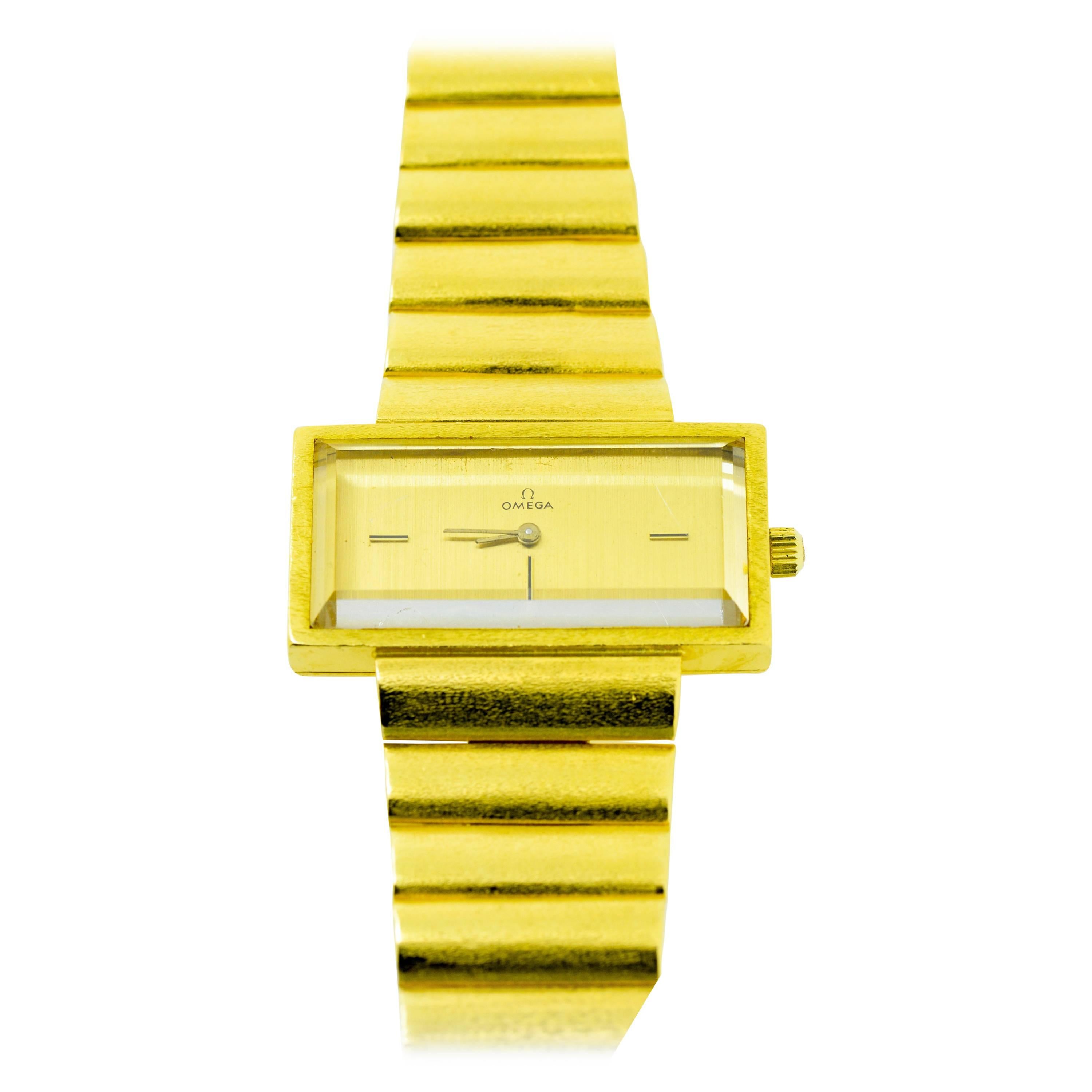 Omega Ladies Yellow Gold Emerald Wristwatch For Sale