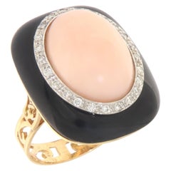 Coral Diamonds Onyx 18 Karat Yellow Gold Cocktail Ring