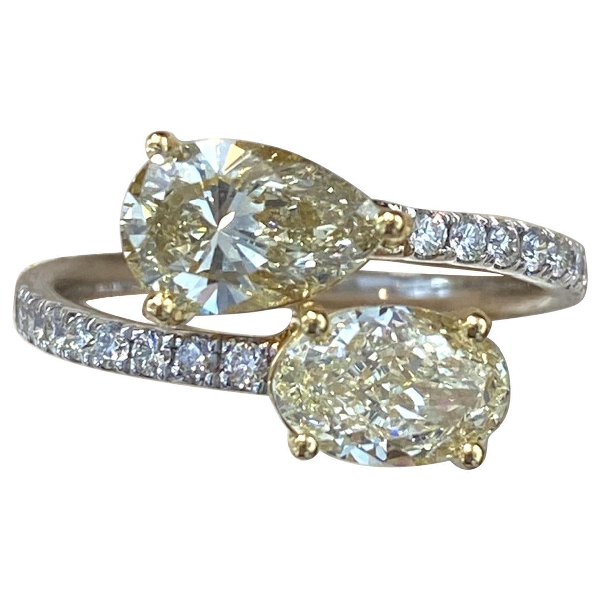 18K Yellow Gold Fancy Yellow Diamond Yin Yang Ring