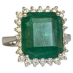 ALGT Certified 6.11 carat Emerald Diamond Cocktail White gold Ring