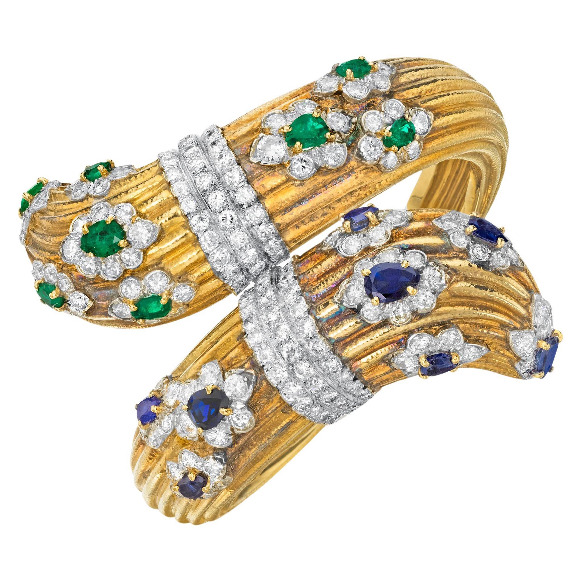 Crossover-Armband aus 18 Karat Gelbgold mit Diamanten und Edelsteinen von David Webb