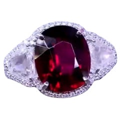 AIG-zertifizierter 8.00 Karat Rubellit-Turmalin  2,90 Karat Diamanten 18k Gold Ring