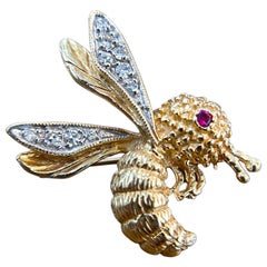 Exquisite 14K Yellow Gold Bumblebee Brooch with Ruby Eye and Natural Diamonds