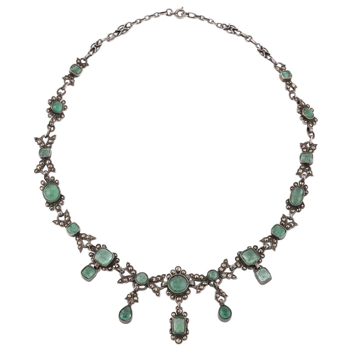 Collier draperie ancien émeraudes et argent