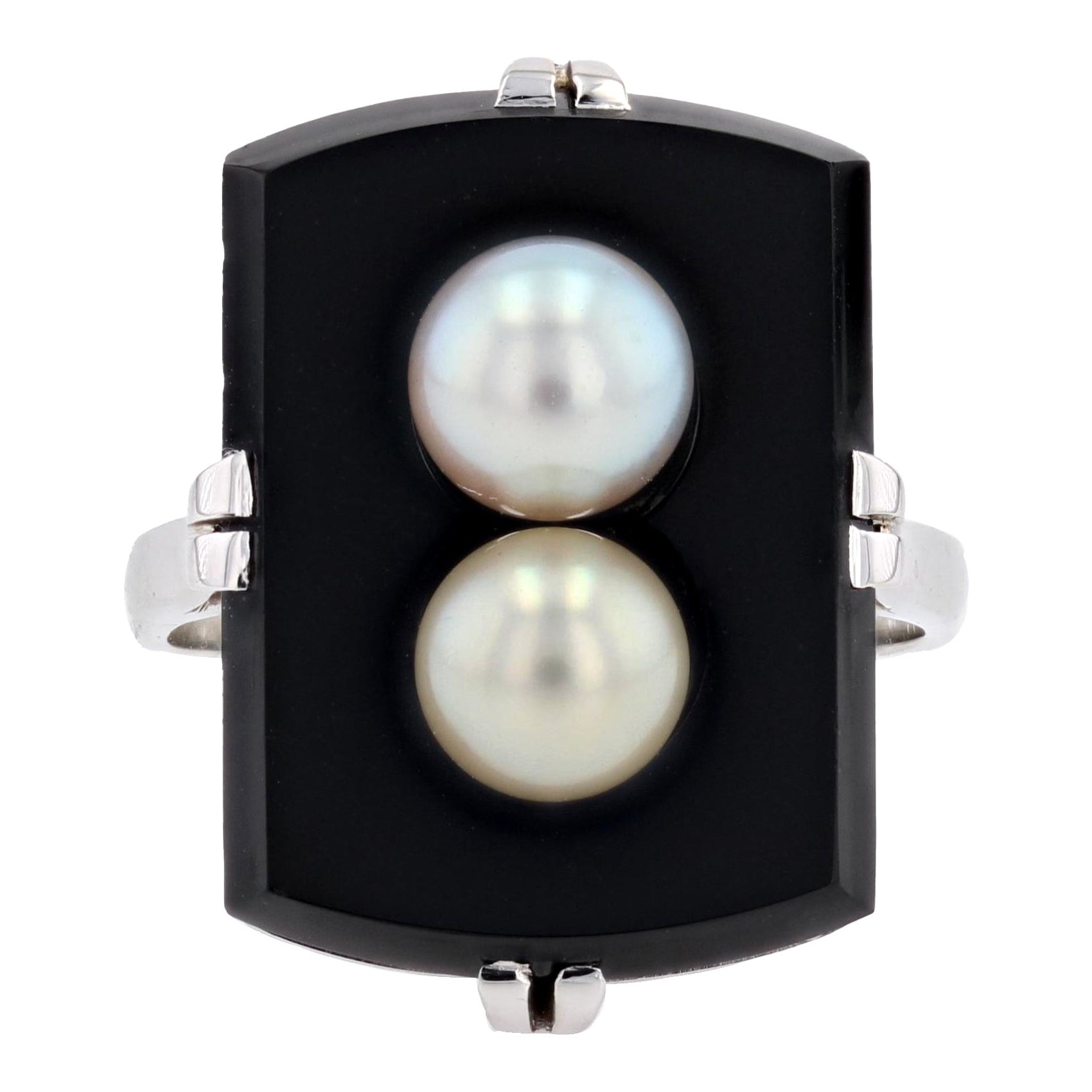 French 1950s Art Deco Style Cultured Pearl Onyx 18 Karat White Gold Ring