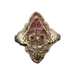 Schwarzer Hills Goldring mit Marquise-Form. FREE RESIZE. 10k Mehrfarbige schwarze Hügel