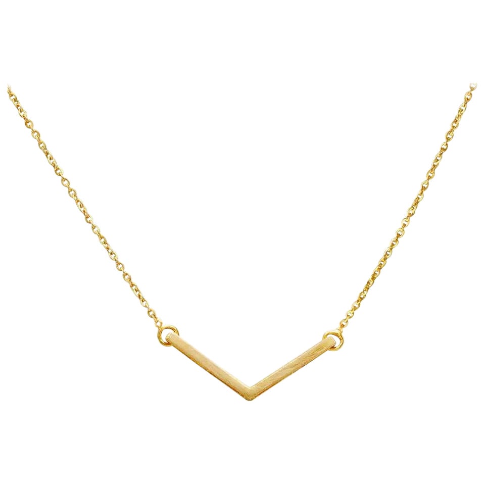 14K Solid Gold Chevron Necklace Minimalist Jewelry For Sale