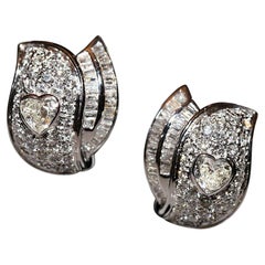 Vintage Circa 1990 Boucle d'oreille forte en or 18k ornée de diamants naturels