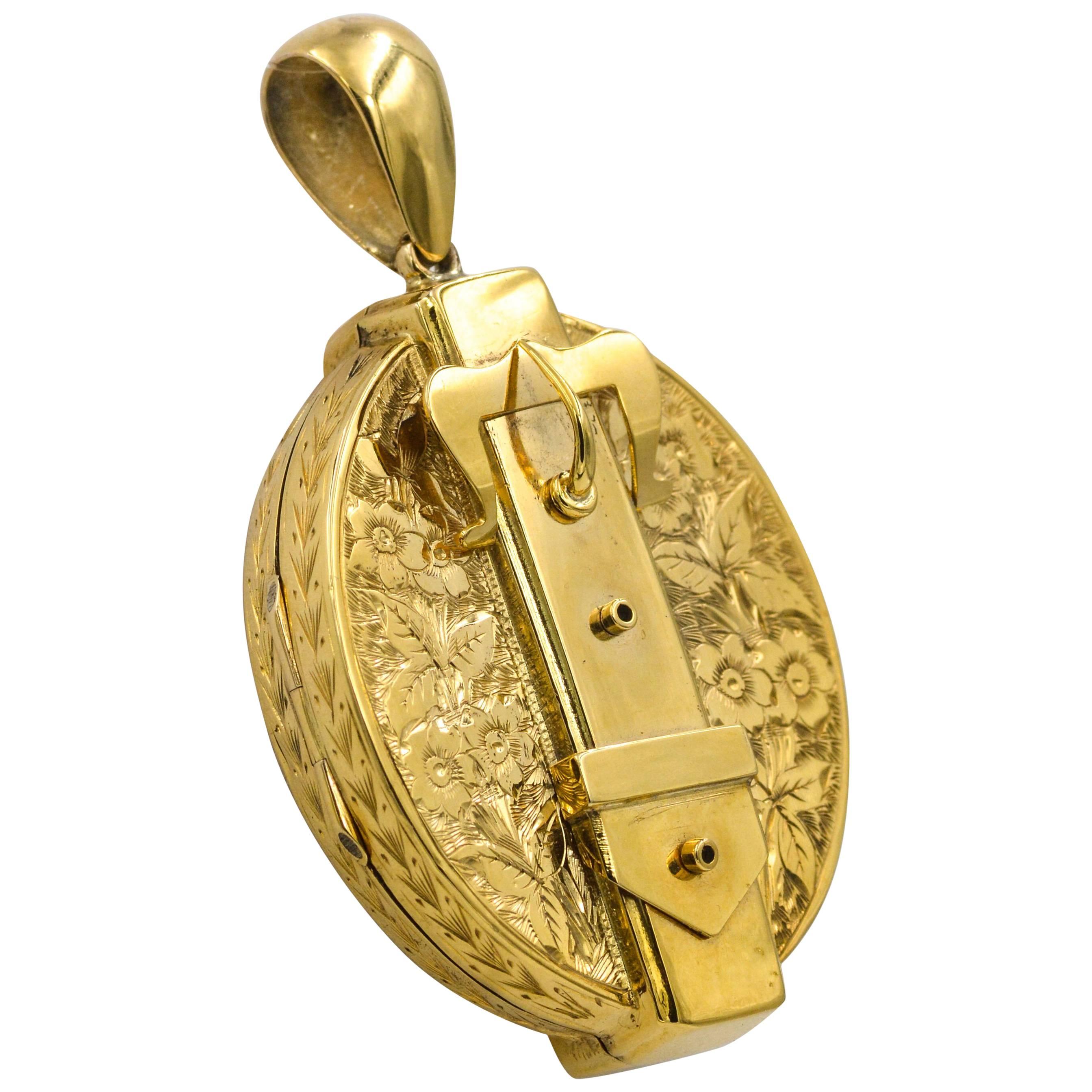 Victorian Hand Engraved Yellow Gold Locket