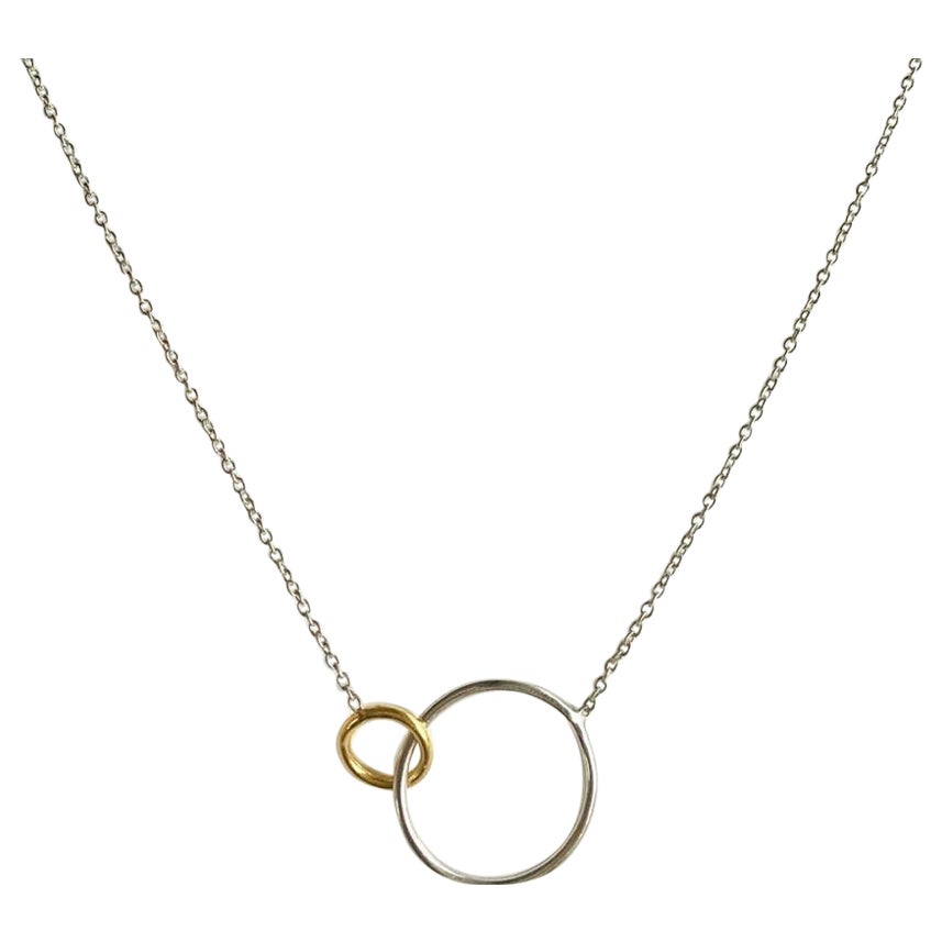 Ineinandergreifende Karma-Halskette mit Kreis-Anhänger aus 14k massivem Gold