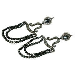 Pendiente colgante de plata 925 con diamante pavé y perlas de espinela de oro de 14k
