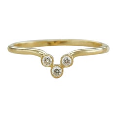 Bague minimaliste à trois diamants en or massif 14 carats à chevrons