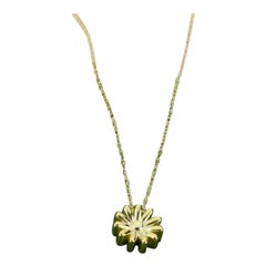 Gold Daisy Flower Pendant Necklace in 14K Solid Yellow