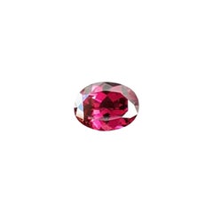 Garnet violet 5,45 carats de pierre taillée au Mozambique