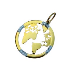 Pave Diamond World Map Round Pendant in 14k Yellow Gold