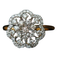 Bague fleurie fantaisie en or massif 14 carats à grappes de diamants