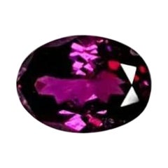 grenat violet royal du Mozambique 1,40 carat grenat violet AAA+ couleur changeante