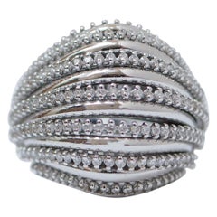 Diamanten, Ring aus 18 Karat Weißgold.