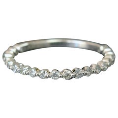 Anillo de diamantes Eternity Anillo de boda de oro macizo de 14 quilates de una sola garra Apilable