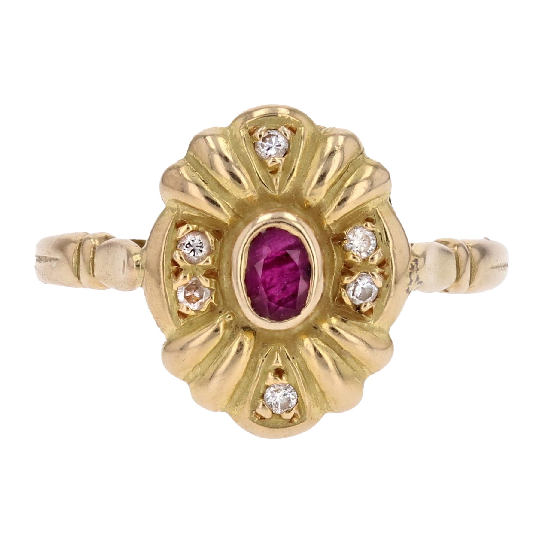 Modern Ruby Diamonds 18 Karat Yellow Gold Oval Ring For Sale