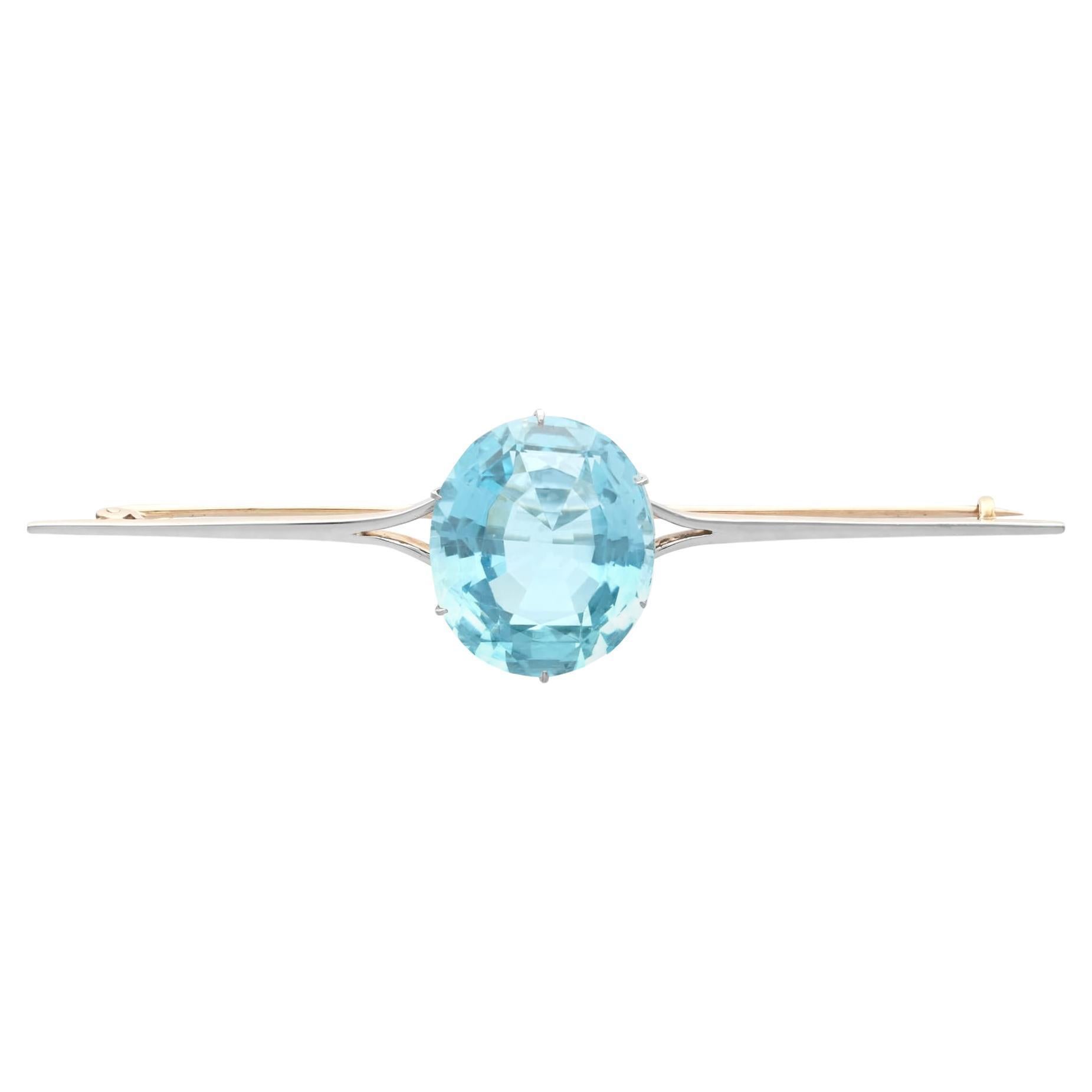 Broche ancienne en or jaune 18 carats et aigue-marine 31,68 carats, c. 1910