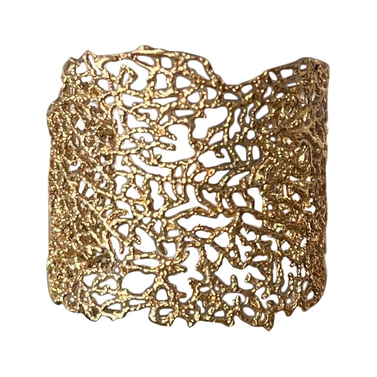 Medium 14 KT Gold Sea Fan Cuff