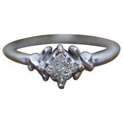 10k Princess DIAMOND cluster illusion solitaire ring.Square Diamond PAVE princes