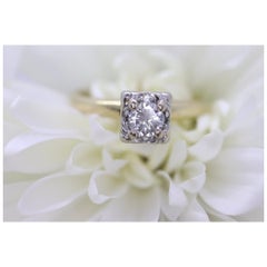 Anello con solitario quadrato in stile Art Deco. Diamante taglio europeo in oro 14k