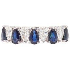 Bague cocktail en or 2,14 carats poids total, saphir bleu naturel poire et diamant blanc