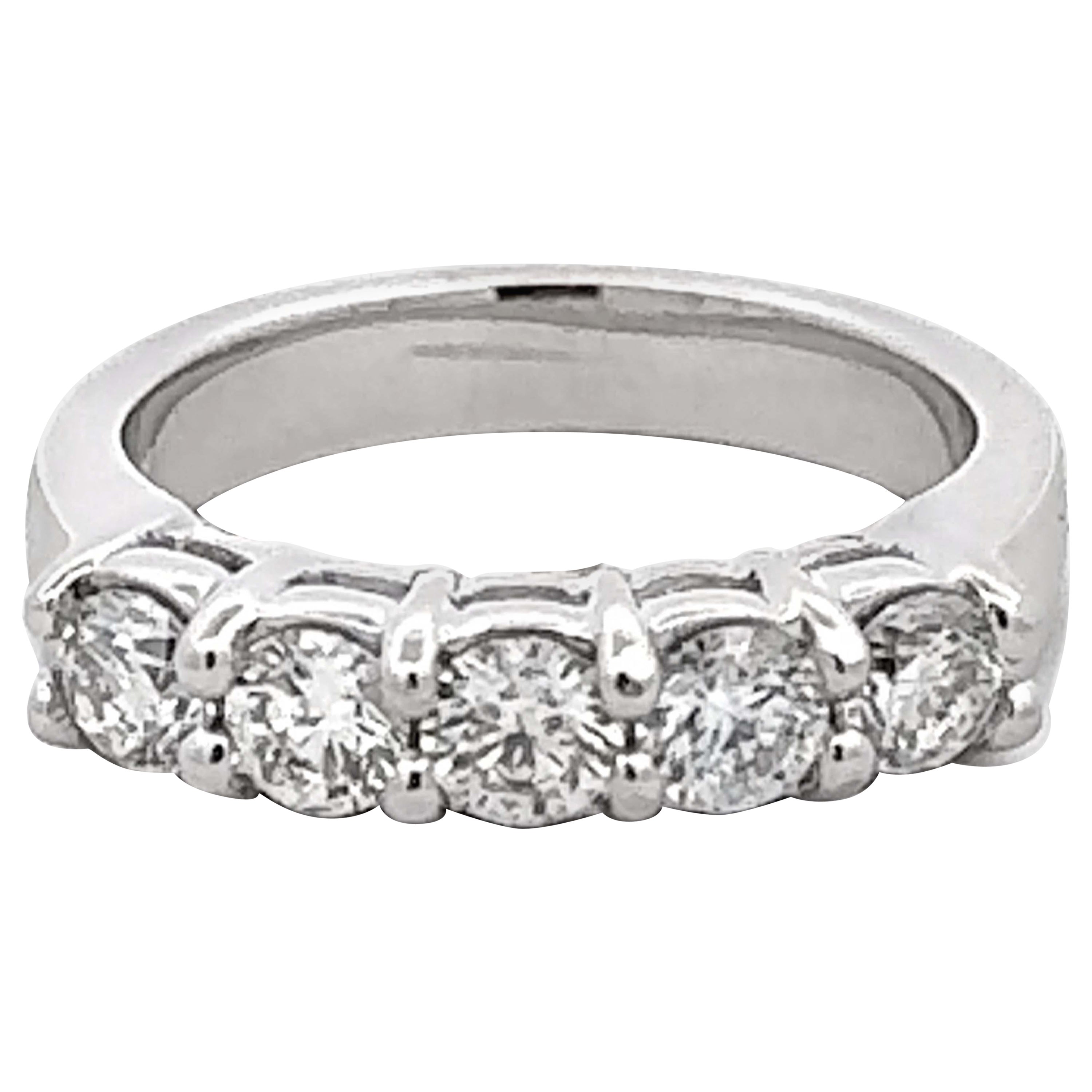 1 Quilate 5 Diamante talla brillante Anillo de oro blanco 14k
