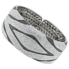 Bracelet en or 16.00ct Diamond 9.00ct Black Diamond