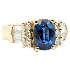 2.24ct Sapphire Ring With Diamonds In 18kt Yellow Gold