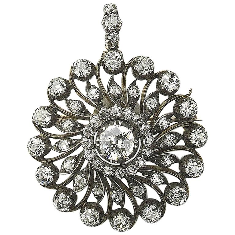 circular brooch