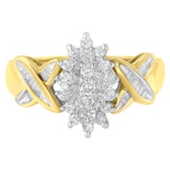 Anello a grappolo con diamante tondo Baguette 1/2 Cttw in oro 10K bicolore