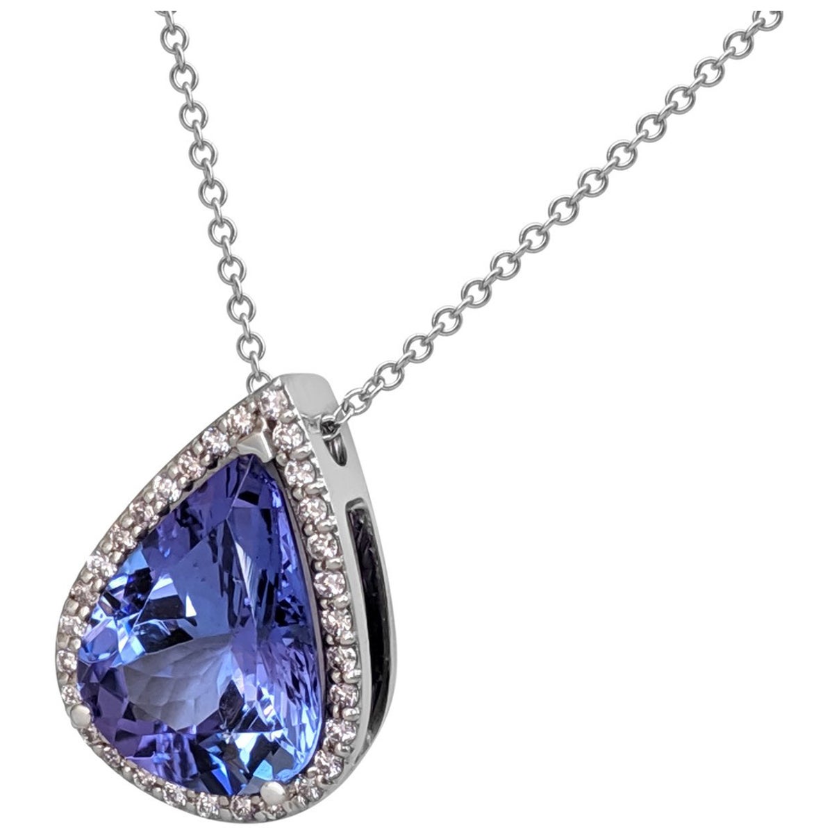 NO RESERVE! 4.66 Ct Tanzanites & 0.21Ct Diamonds 14 kt. White gold Necklace