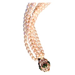 Perlenkette mit Gold-, Smaragd- und Diamantverschluss