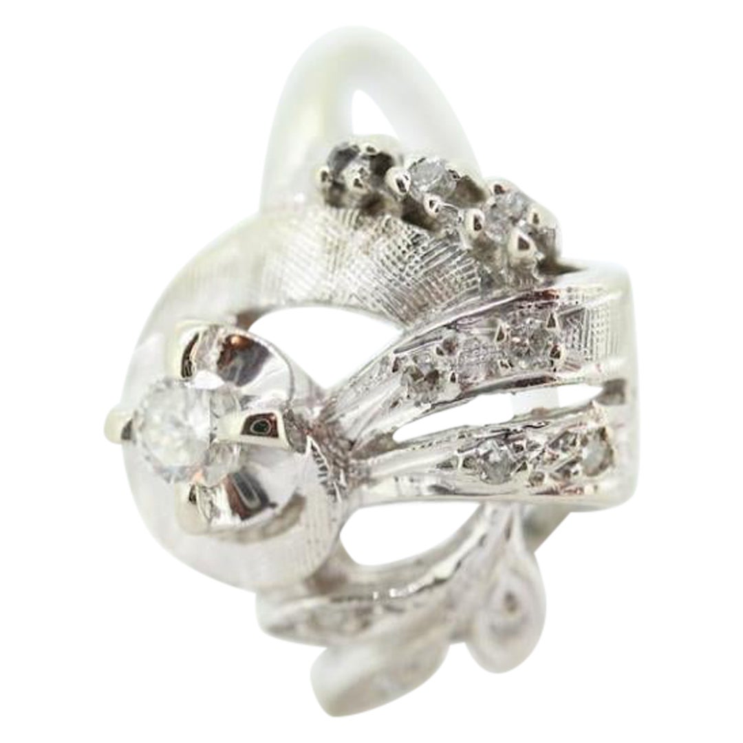 14k Diamond Ring. Leaf Setting Diamond with accents. Diamond Bow Love Knot ring. For Sale