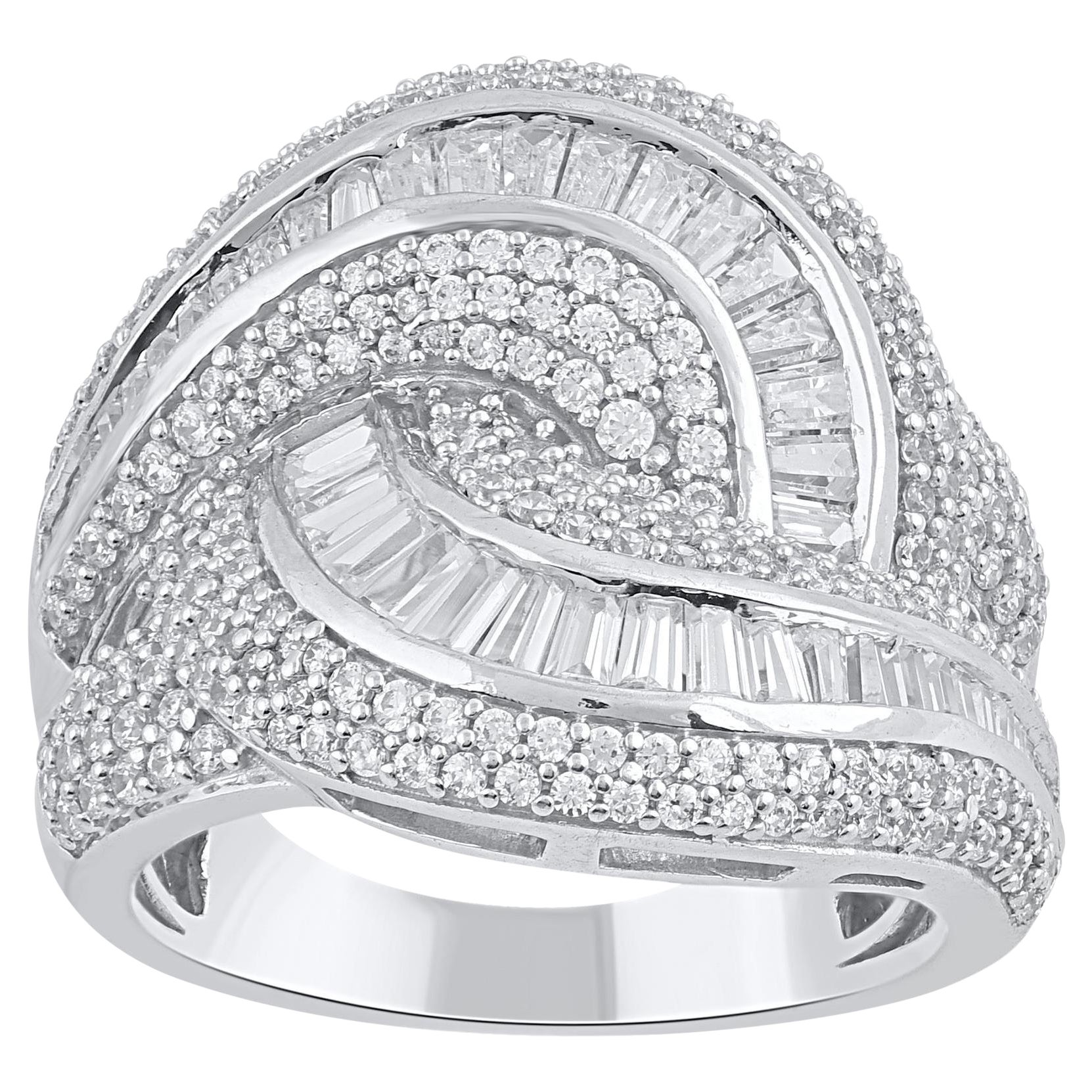 TJD 2.0 Carat Natural Diamond 18 Karat White Gold Interlocking Wide Band Ring For Sale