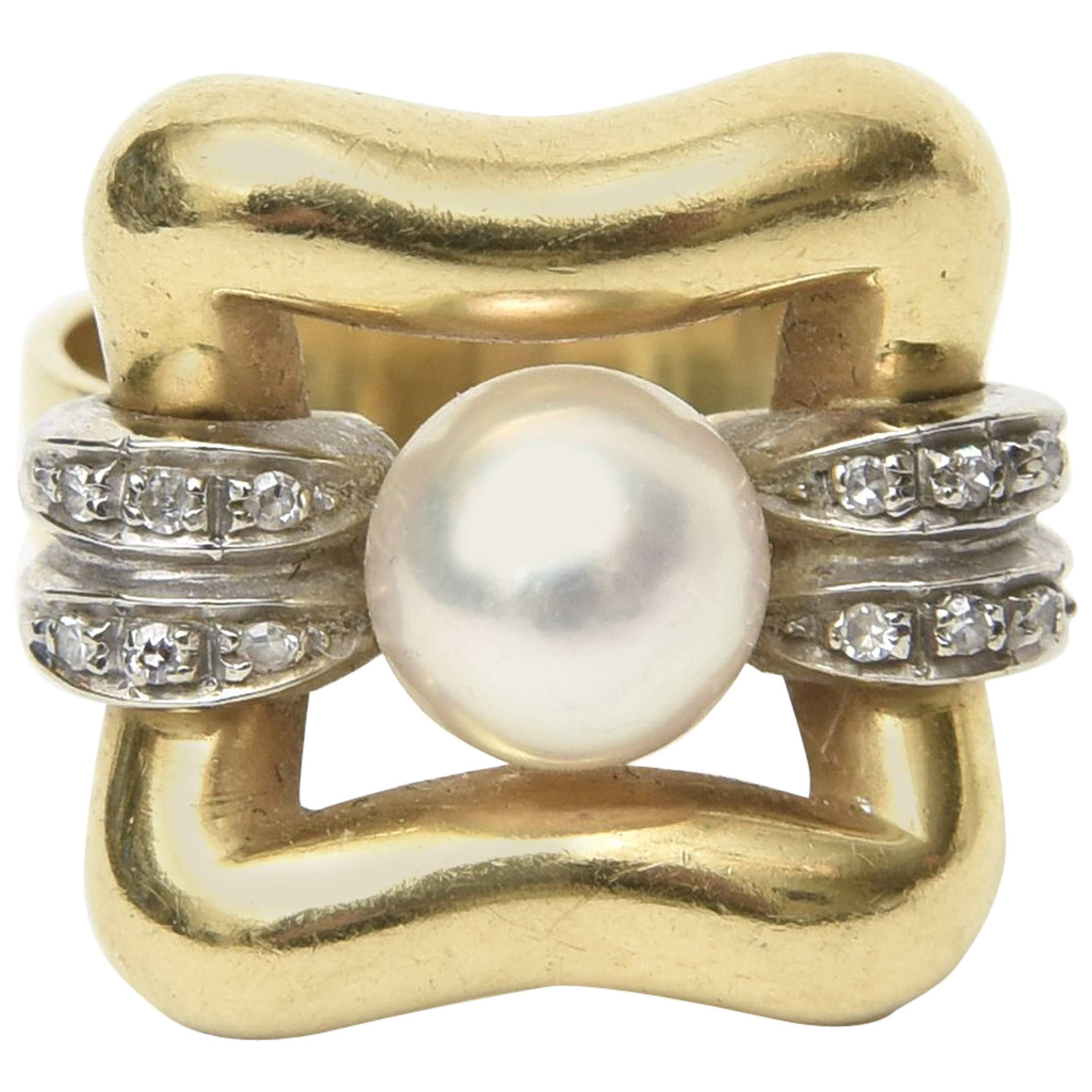 Italian Modernist Pearl Diamond Gold Ring
