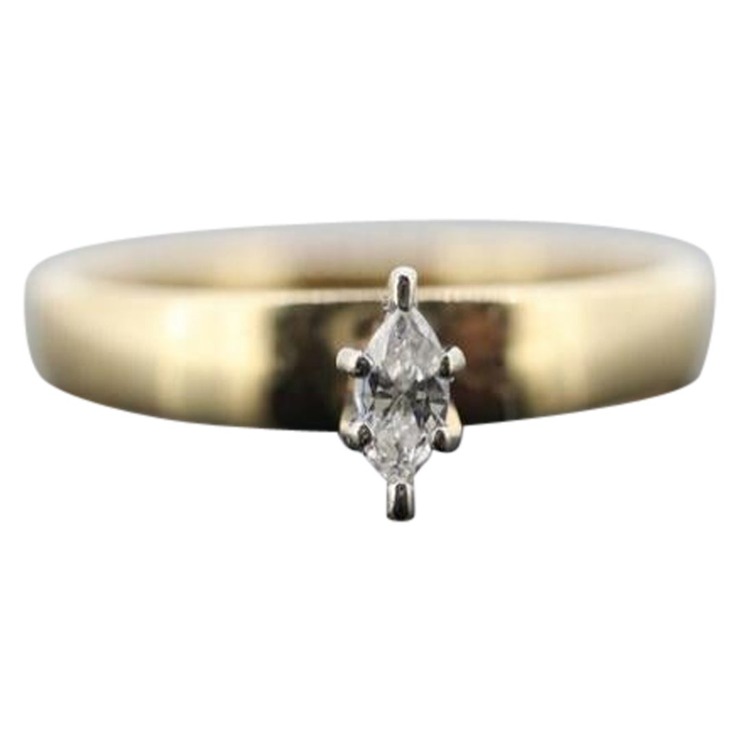 14k Marquise Diamant Solitär Ring . 14k Gelbgold Diamant Kleiner Verlobungsring im Angebot