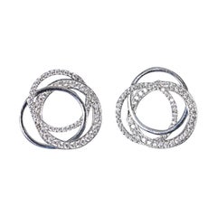 Orecchini di design con perno in moissanite in argento 925 per donna.